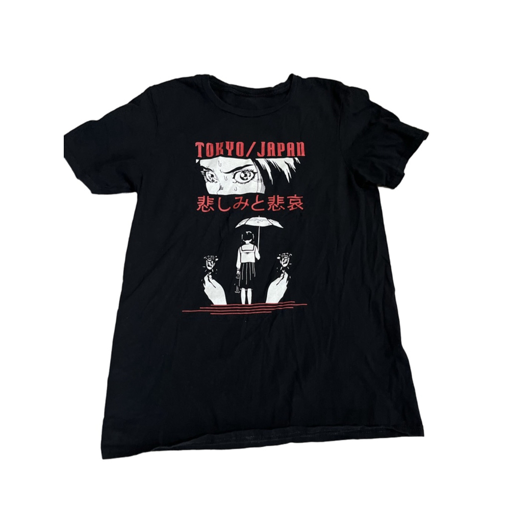 EUC Men's Unbranded Black and Red Tokyo/Japan Graphic Short Sleeve Tee M